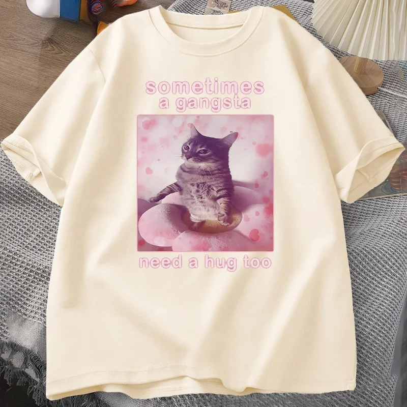 Sometimes A Gangsta Need A Hug - Summer Clothing Needs recensione e prezzo