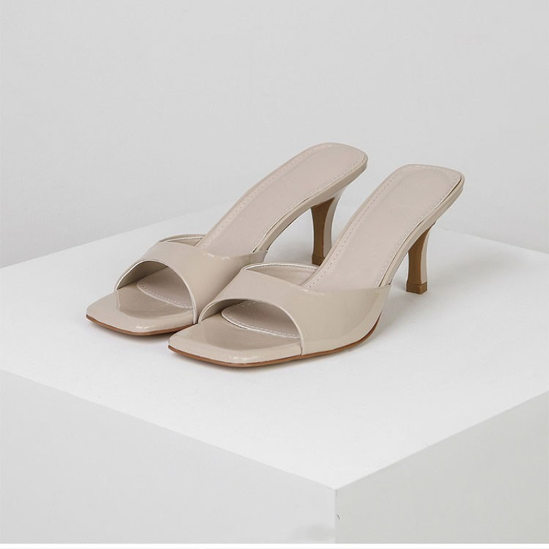 New Summer Women's Slippers Lu - Summer Clothing Stores recensione e prezzo