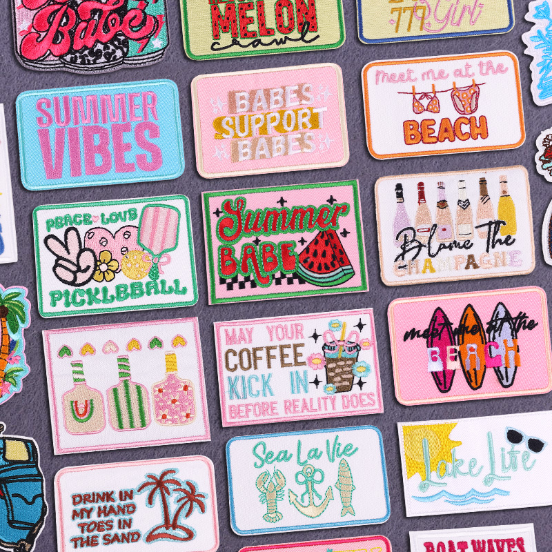 Summer Vibes Embroidered Patch - Summer Clothing Vibes recensione e prezzo